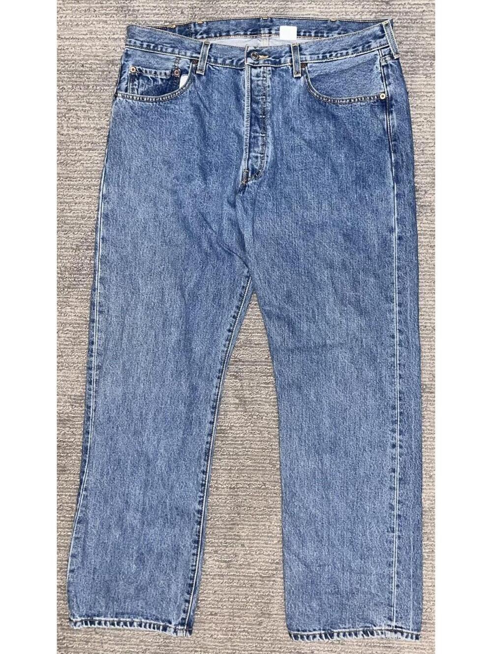 Vintage Levis 501 Jeans Mens 38X30 Blue Light Wash Button Fly Straight